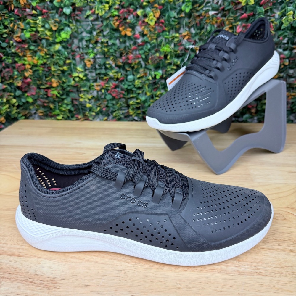 Crocs LiteRide Pacer M Mens Black White Sneakers 204967-066 Size 12 NEW NWT